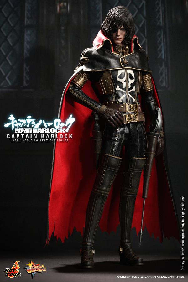 Hot-Toys-Space-Pirate-Captain-Harlock-2